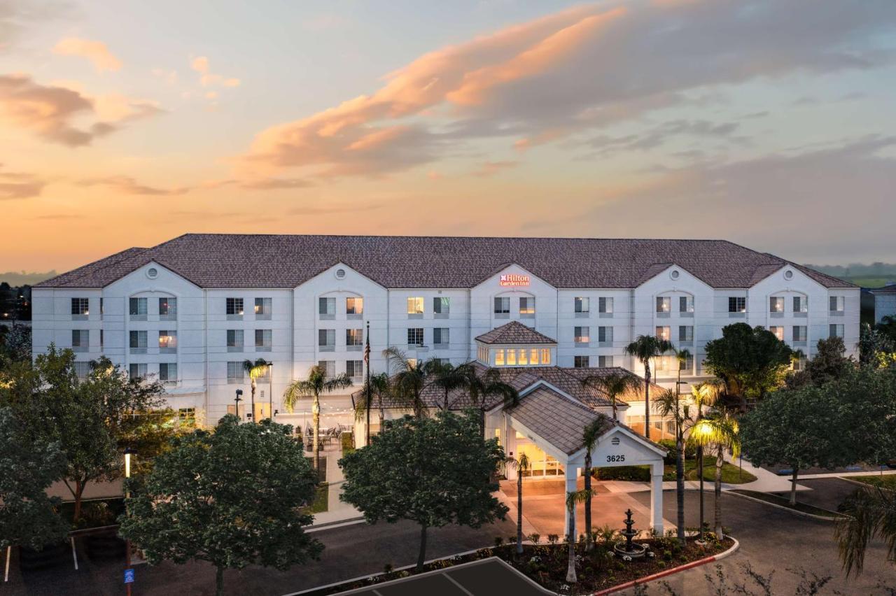 Hilton Garden Inn Bakersfield Exteriör bild