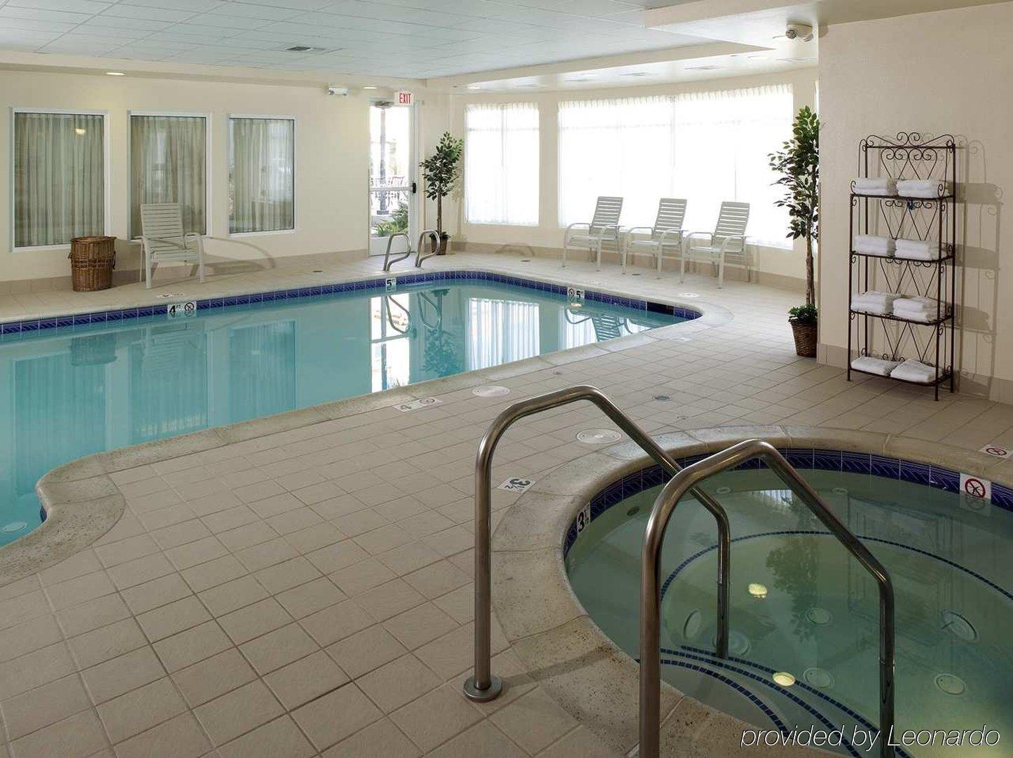 Hilton Garden Inn Bakersfield Exteriör bild